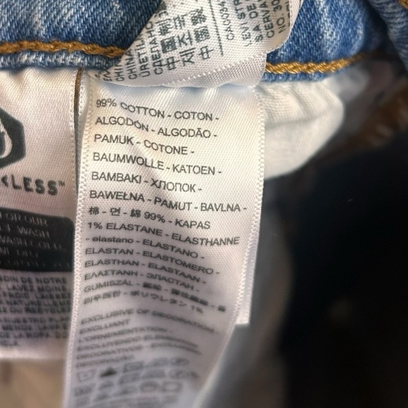 Levi's 501 Original Shorts- High Waist Cut Off Denim
shorts- Size 26 - Picture 8 of 11